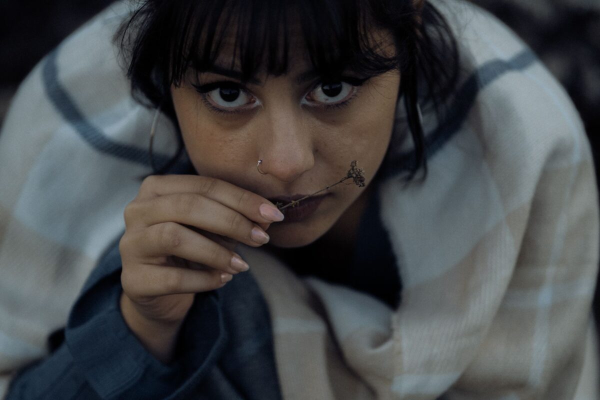 décrypter dénouement fille tué flora film